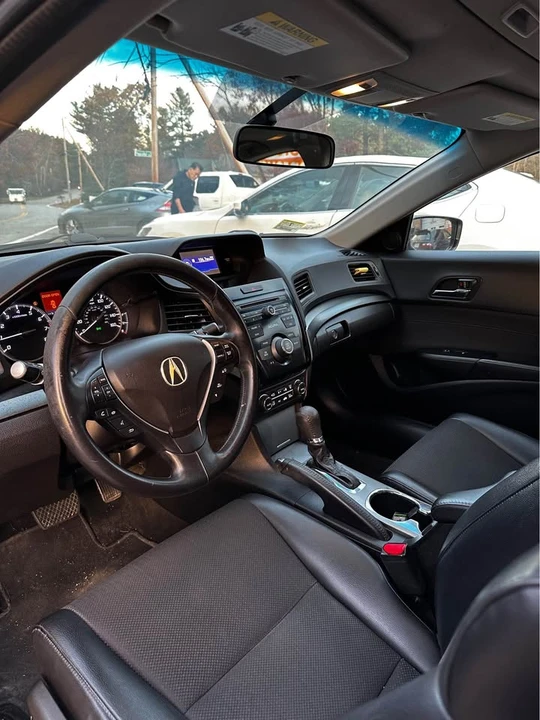 2013 Acura ILX - Image 2 of 19