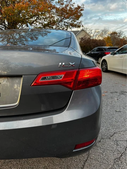 2013 Acura ILX - Image 11 of 19