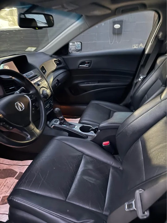 2013 Acura ILX - Image 6 of 10