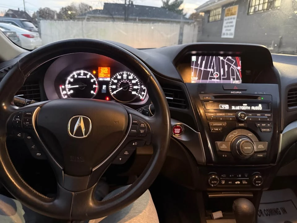 2013 Acura ILX - Image 7 of 10