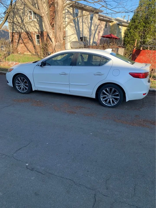 2013 Acura ILX - Image 2 of 9