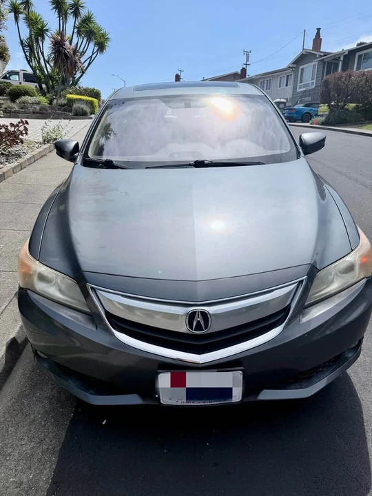 2013 Acura ILX - Image 2 of 9