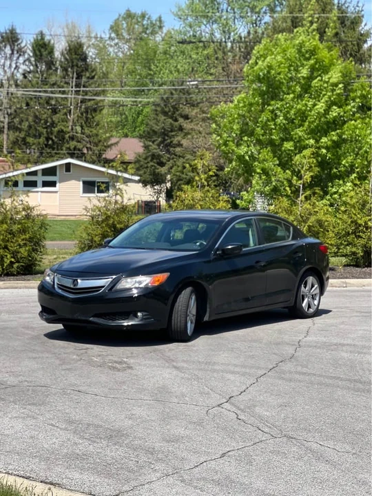 2013 Acura ILX - Image 2 of 12