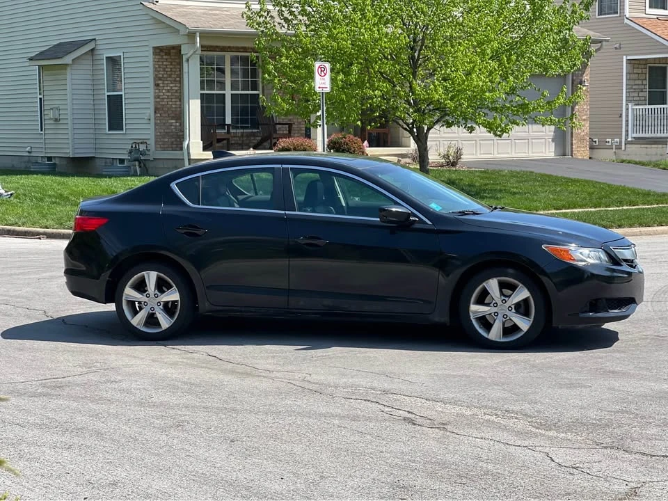 2013 Acura ILX - Image 6 of 12