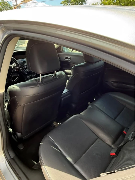 2013 Acura ILX - Image 7 of 11