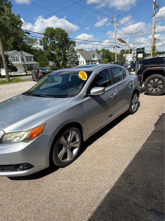 2013 Acura ILX - Image 2 of 11