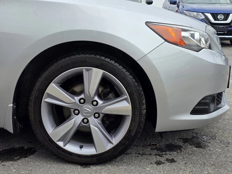 2013 Acura ILX - Image 10 of 19