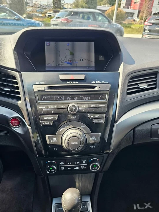 2013 Acura ILX - Image 7 of 11