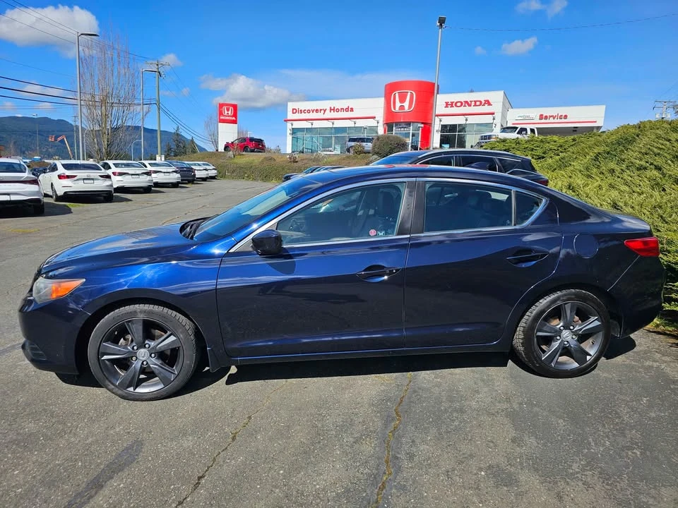 2013 Acura ILX - Image 2 of 11