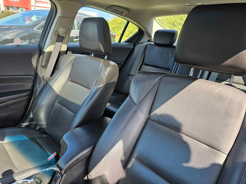 2013 Acura ILX - Image 9 of 11