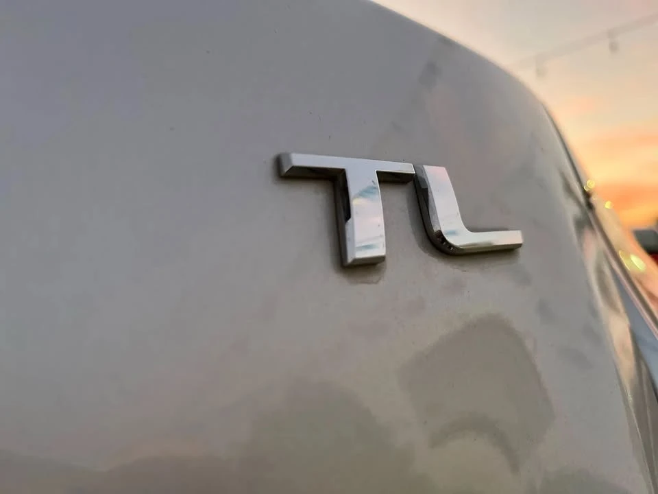2013 Acura TL 4th Gen - Image 9 of 17