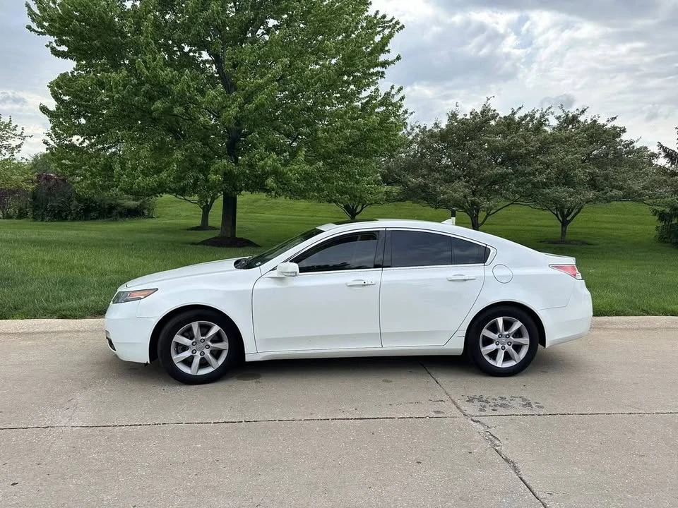2013 Acura TL 4th Gen - Image 2 of 19