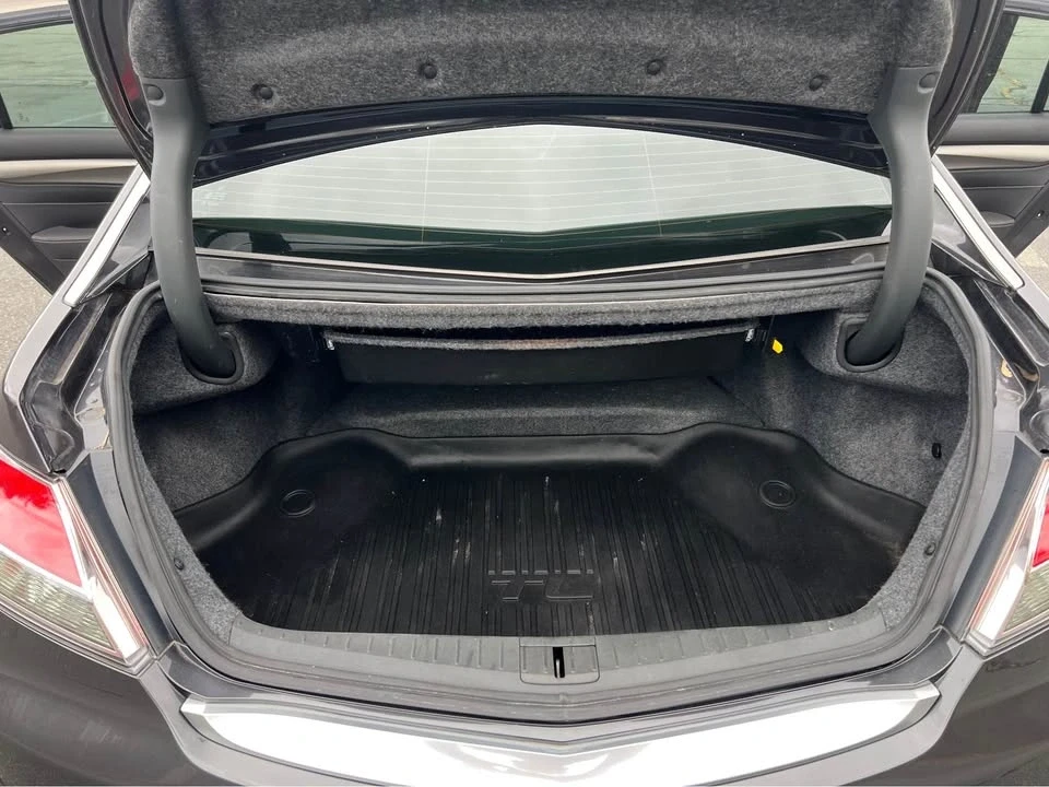2013 Acura TL 4th Gen - Image 10 of 20