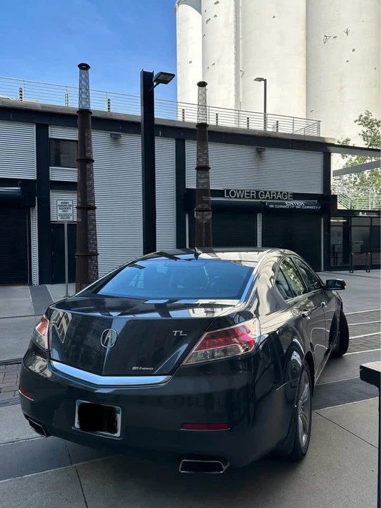 2013 Acura TL 4th Gen - Image 2 of 15