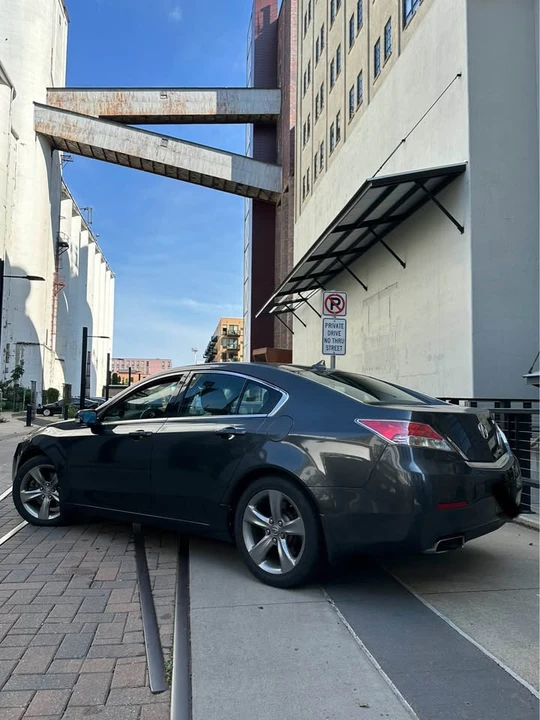 2013 Acura TL 4th Gen - Image 4 of 15