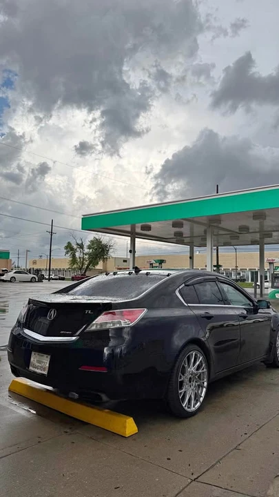 2013 Acura TL 4th Gen - Image 2 of 15
