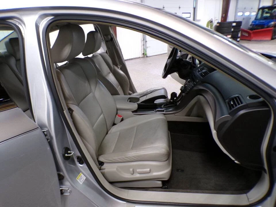 2013 Acura TL 4th Gen - Image 15 of 18