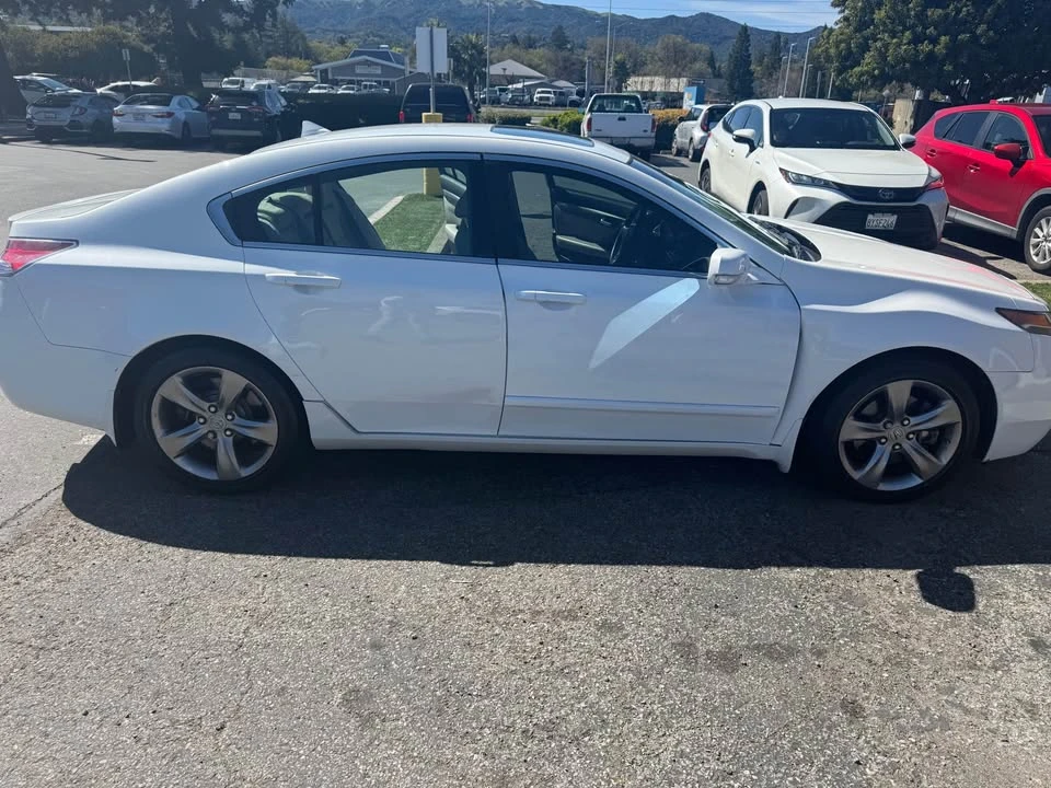 2013 Acura TL 4th Gen - Image 10 of 14