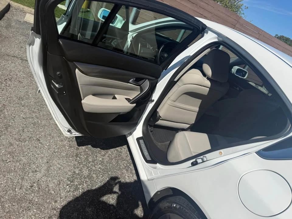 2013 Acura TL 4th Gen - Image 11 of 14