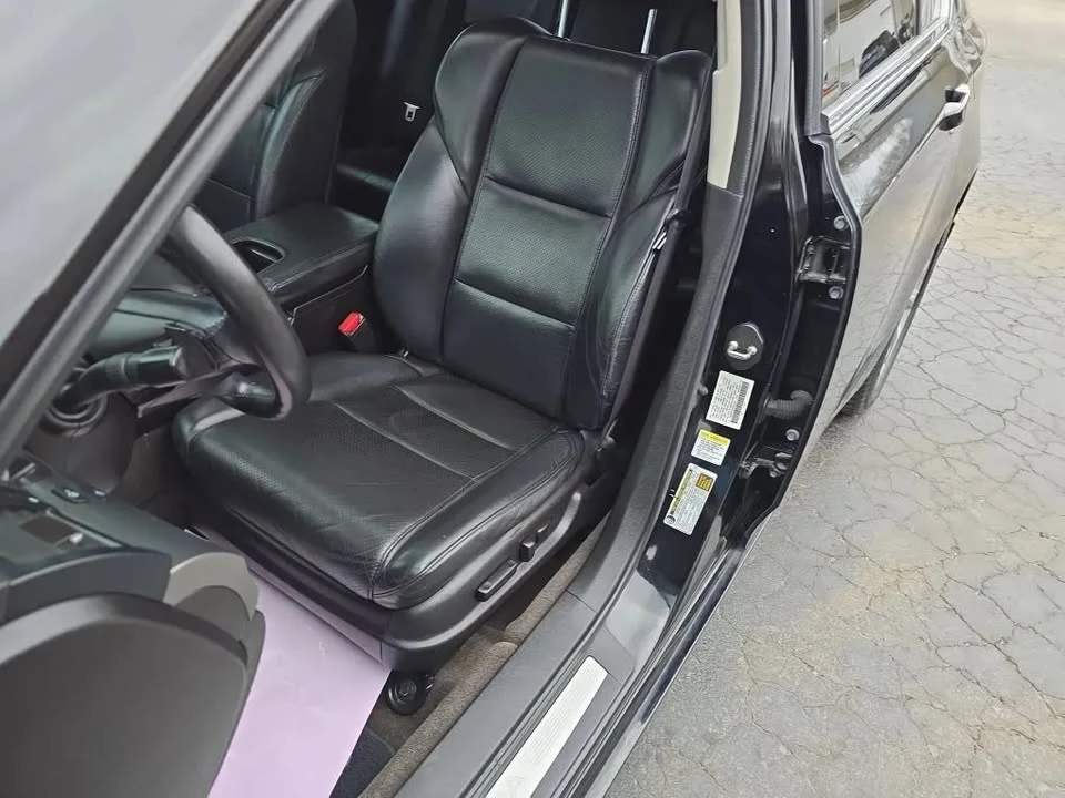 2013 Acura TL 4th Gen - Image 11 of 20