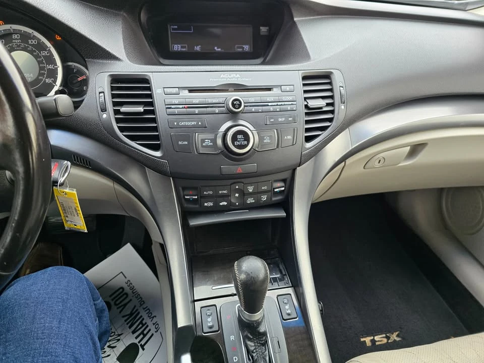 2013 Acura TSX 2nd Gen - Image 15 of 20