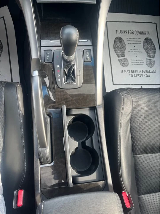 2013 Acura TSX 2nd Gen - Image 14 of 17