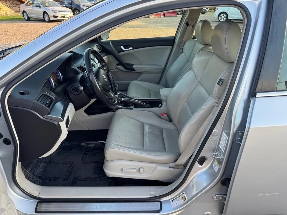 2013 Acura TSX 2nd Gen - Image 16 of 20
