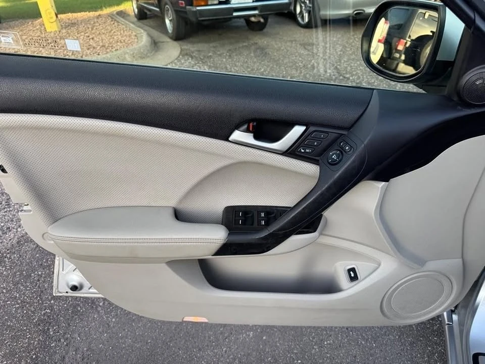 2013 Acura TSX 2nd Gen - Image 19 of 20