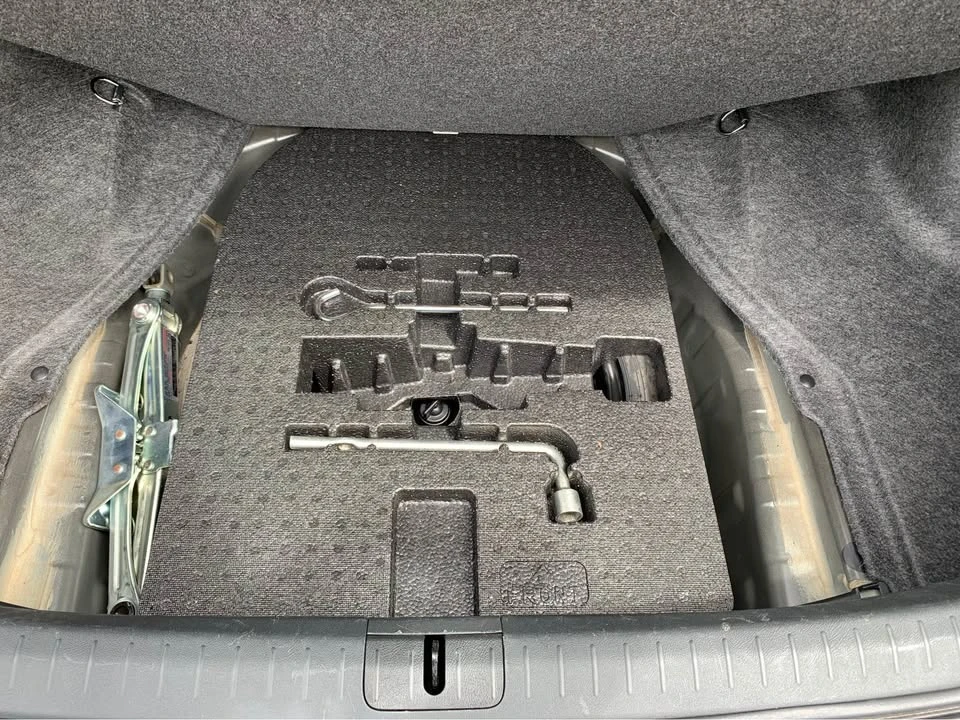 2013 Acura TSX 2nd Gen - Image 12 of 19