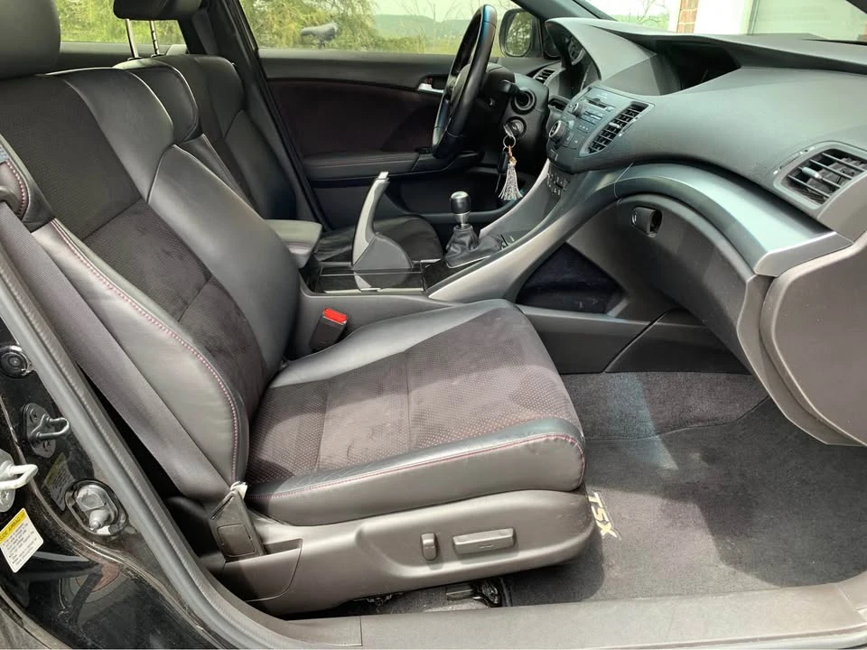 2013 Acura TSX 2nd Gen - Image 17 of 19