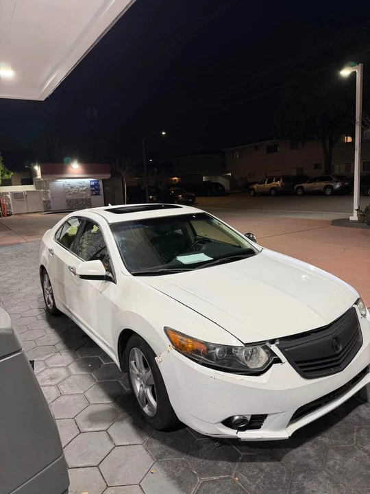2013 Acura TSX 2nd Gen - Image 2 of 9