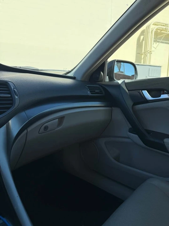 2013 Acura TSX 2nd Gen - Image 11 of 19