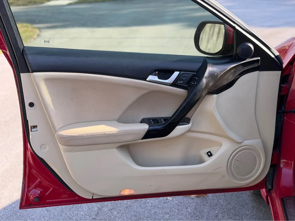 2013 Acura TSX 2nd Gen - Image 17 of 19