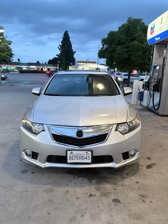 2013 Acura TSX 2nd Gen - Image 2 of 11
