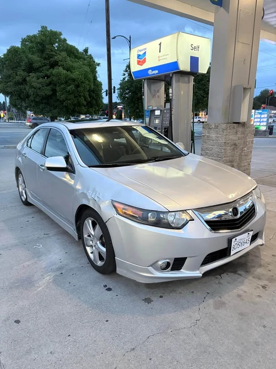2013 Acura TSX 2nd Gen - Image 4 of 11