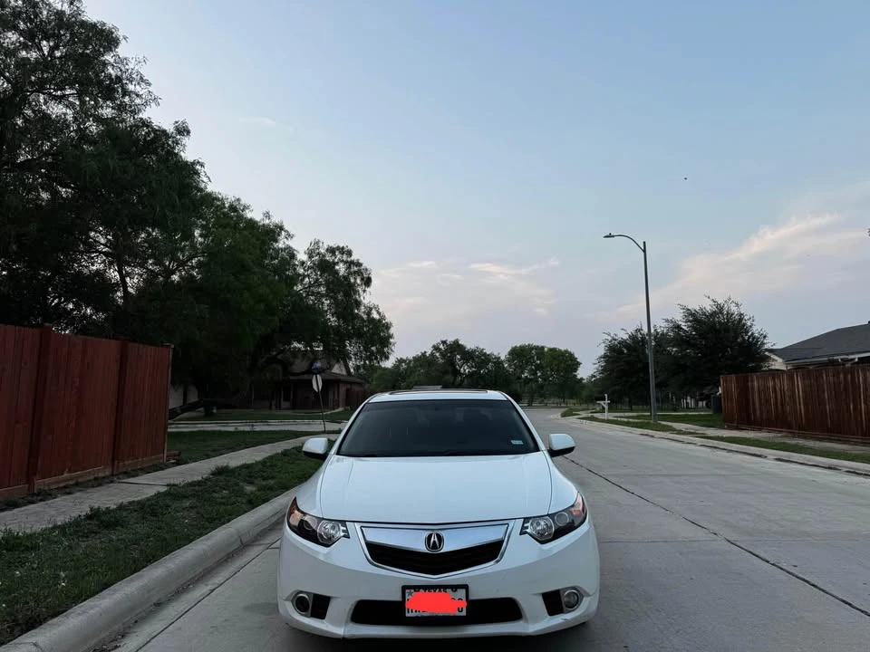 2013 Acura TSX 2nd Gen - Image 4 of 8