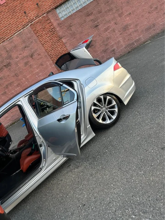 2013 Acura TSX 2nd Gen - Image 11 of 18