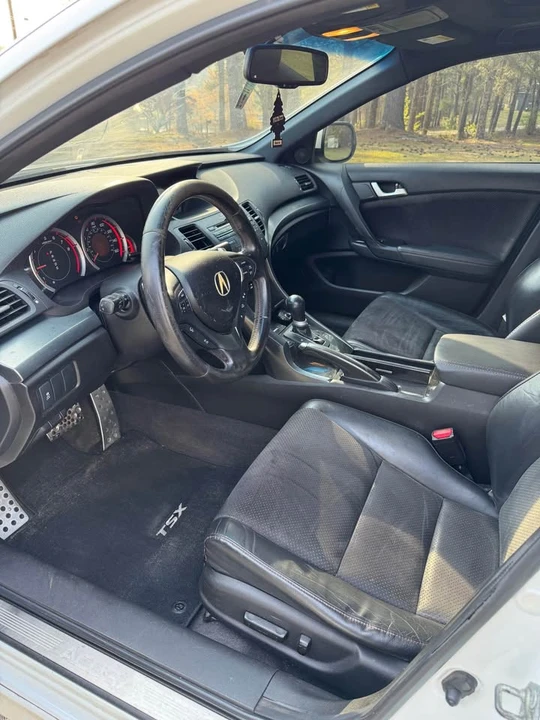 2013 Acura TSX 2nd Gen - Image 4 of 12