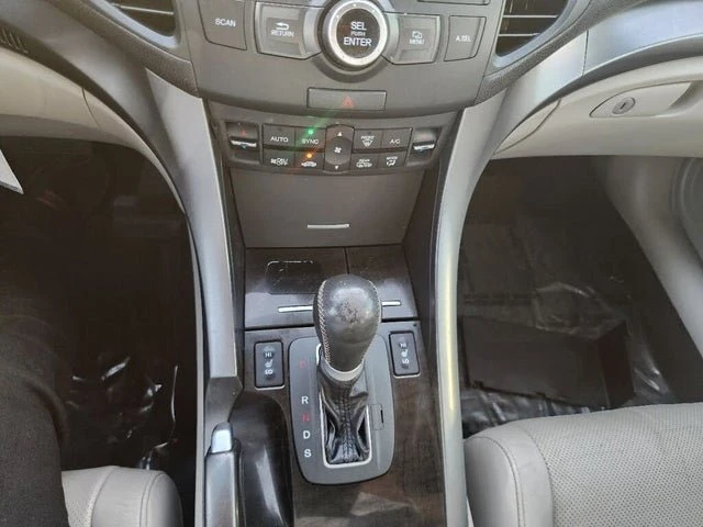 2013 Acura TSX 2nd Gen - Image 16 of 19