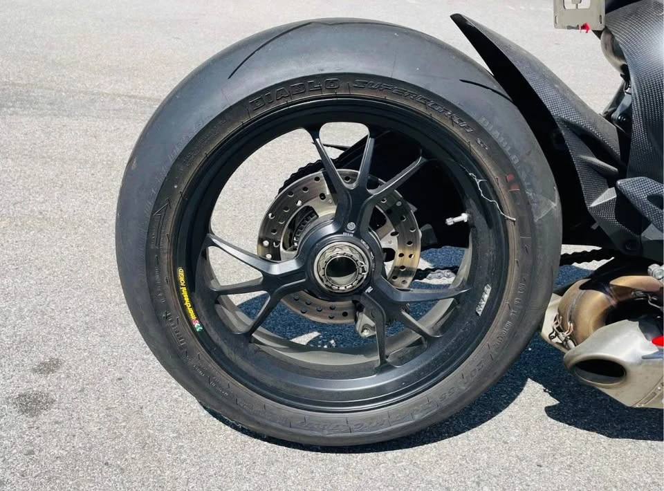 2013 Ducati - Image 9 of 11