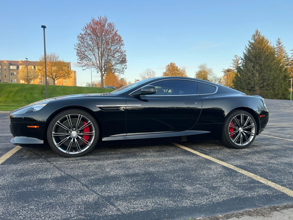 2013 Aston Martin DB9 - Image 7 of 31