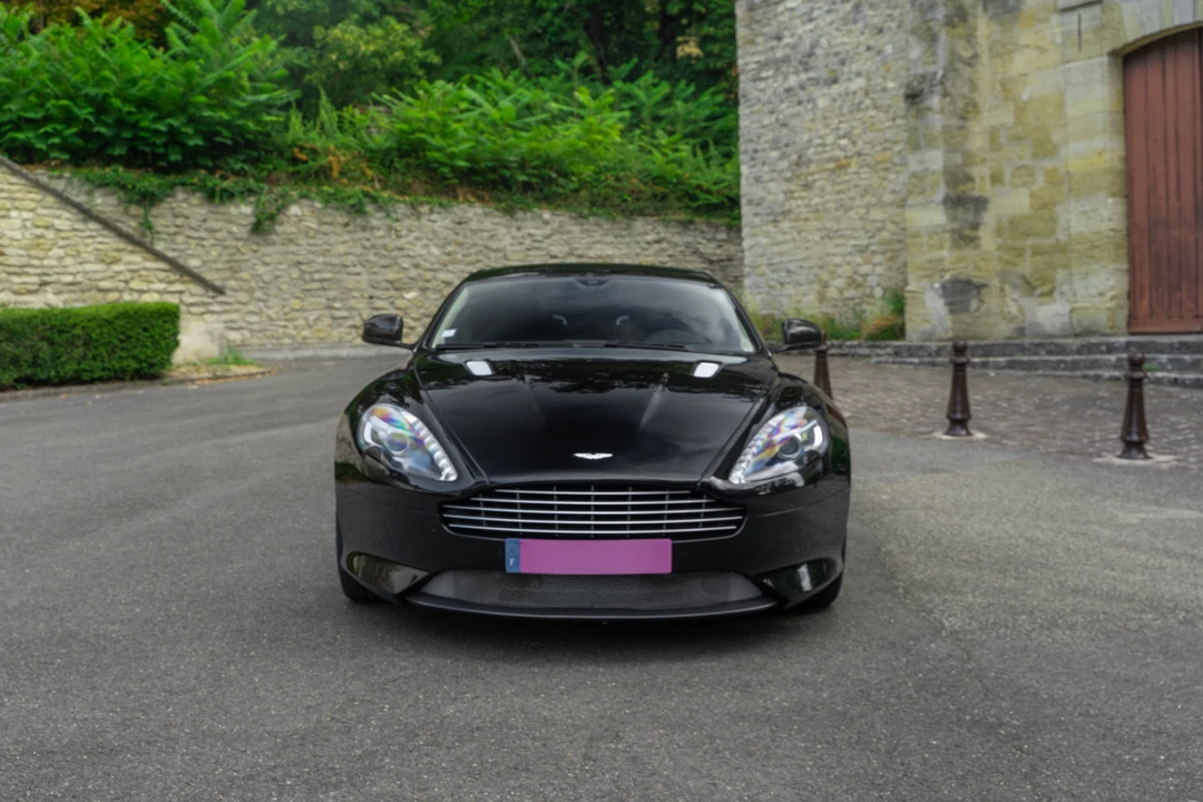 2013 Aston Martin DB9 - Image 2 of 31