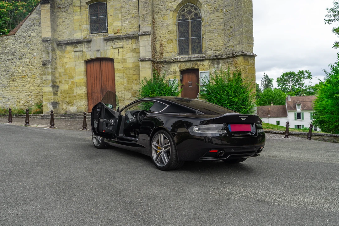 2013 Aston Martin DB9 - Image 12 of 31