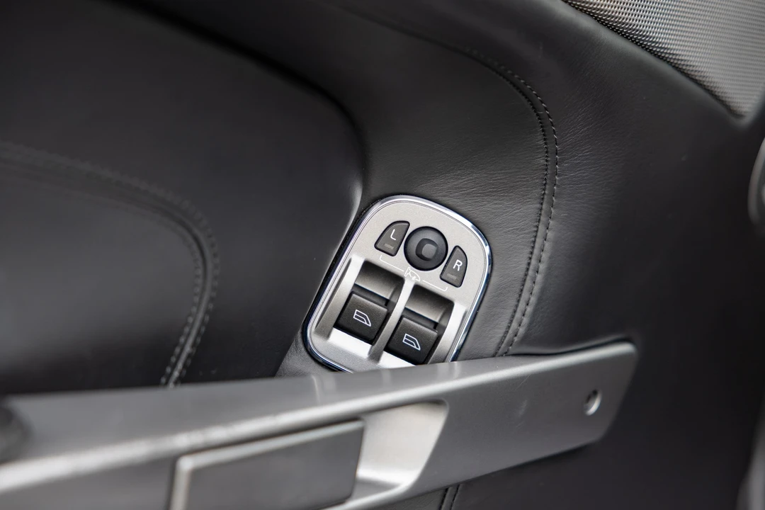 2013 Aston Martin DB9 - Image 10 of 31