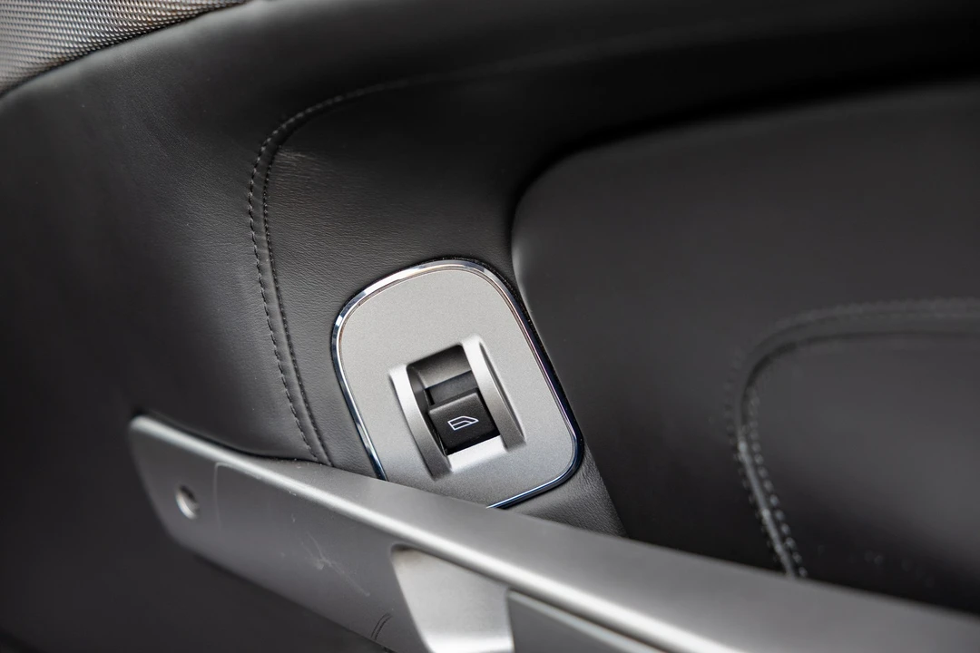 2013 Aston Martin DB9 - Image 22 of 31