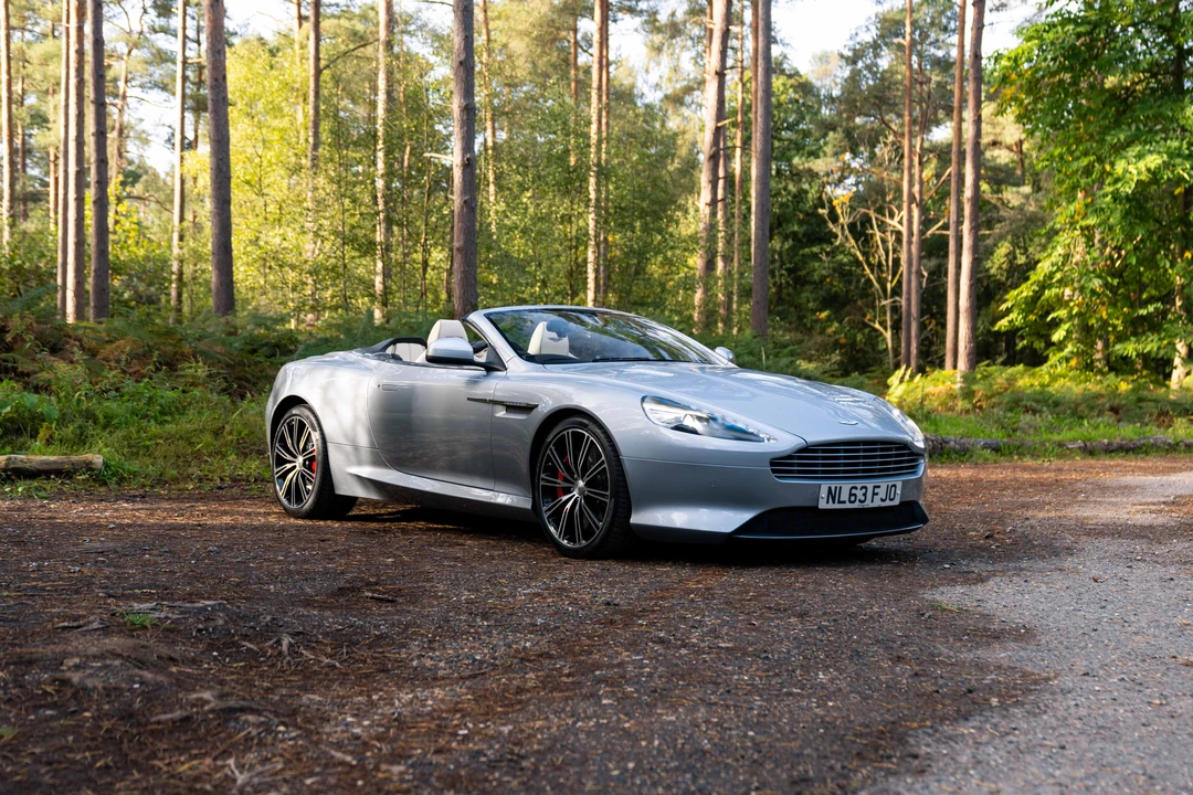 2013 Aston Martin DB9 - Image 11 of 31