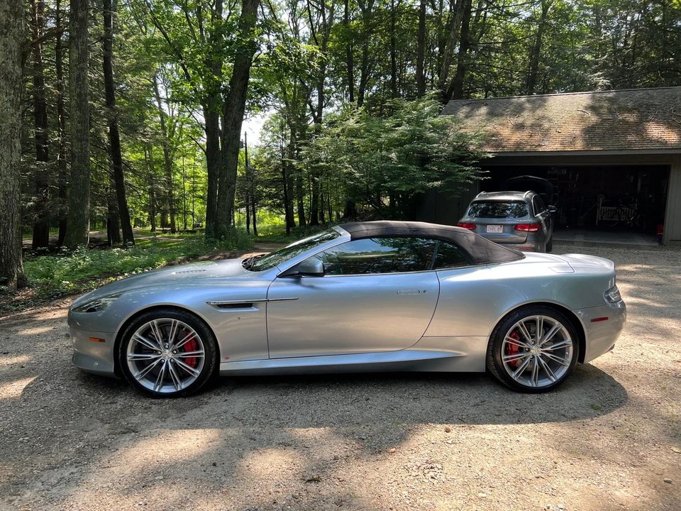 2013 Aston Martin DB9 - Image 17 of 31