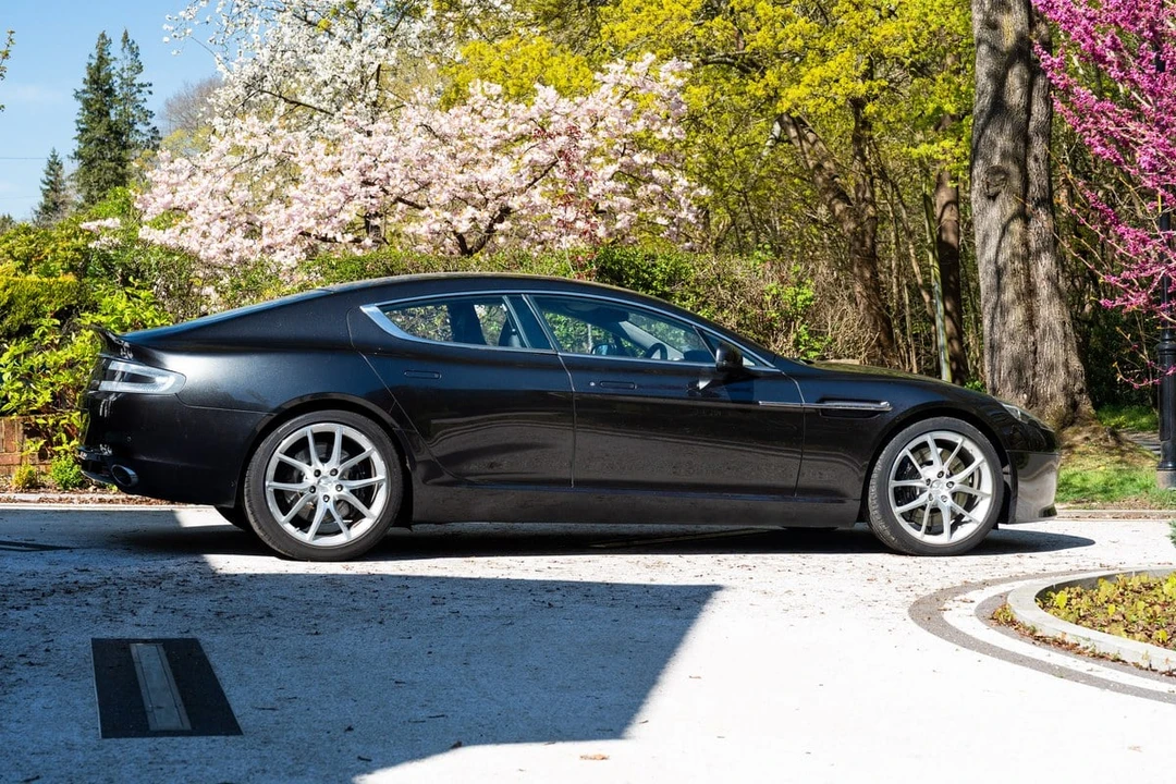2013 Aston Martin Rapide - Image 19 of 30