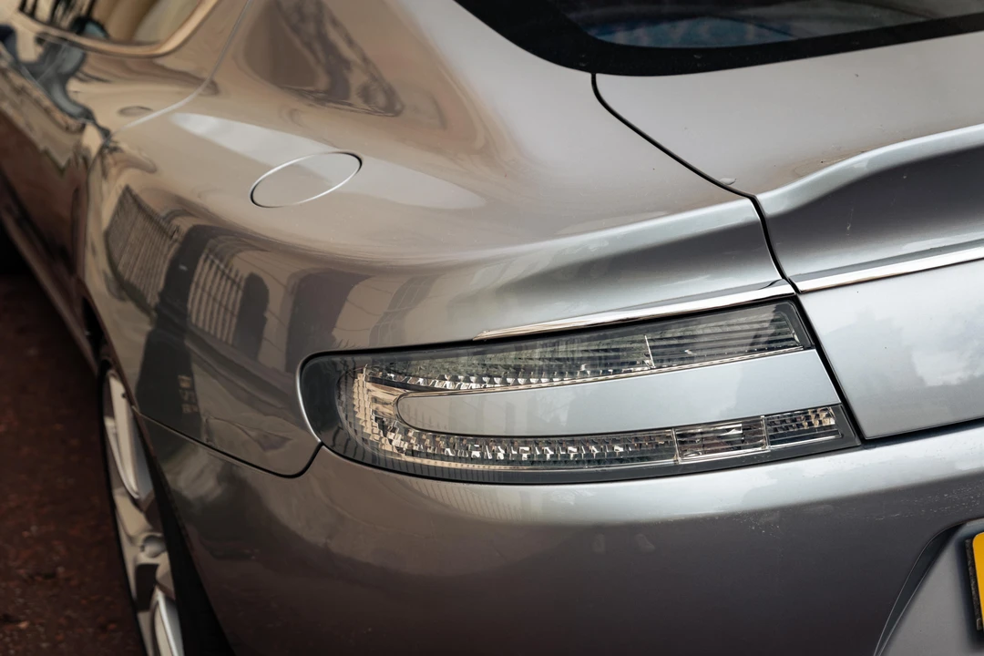 2013 Aston Martin Rapide - Image 26 of 31