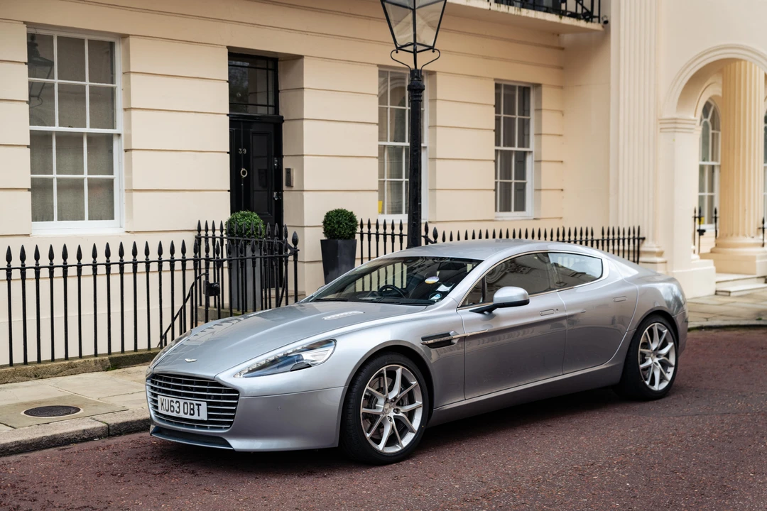 2013 Aston Martin Rapide - Image 9 of 31